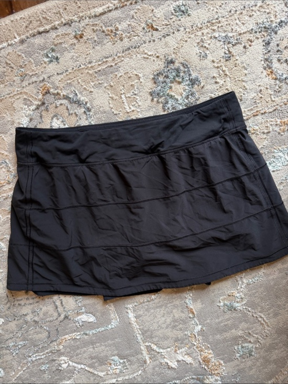 Lululemon pace rival mid rise skirt